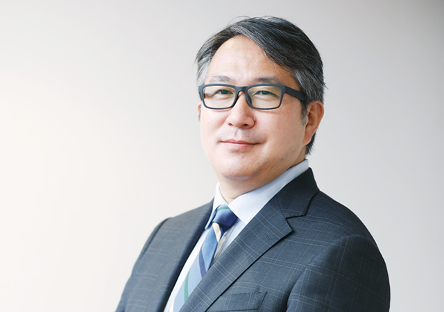 上席コンサルタント：高田正行